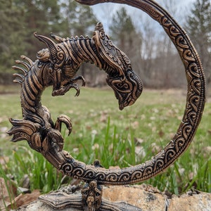Alien queen effigy (free shipping in the US)