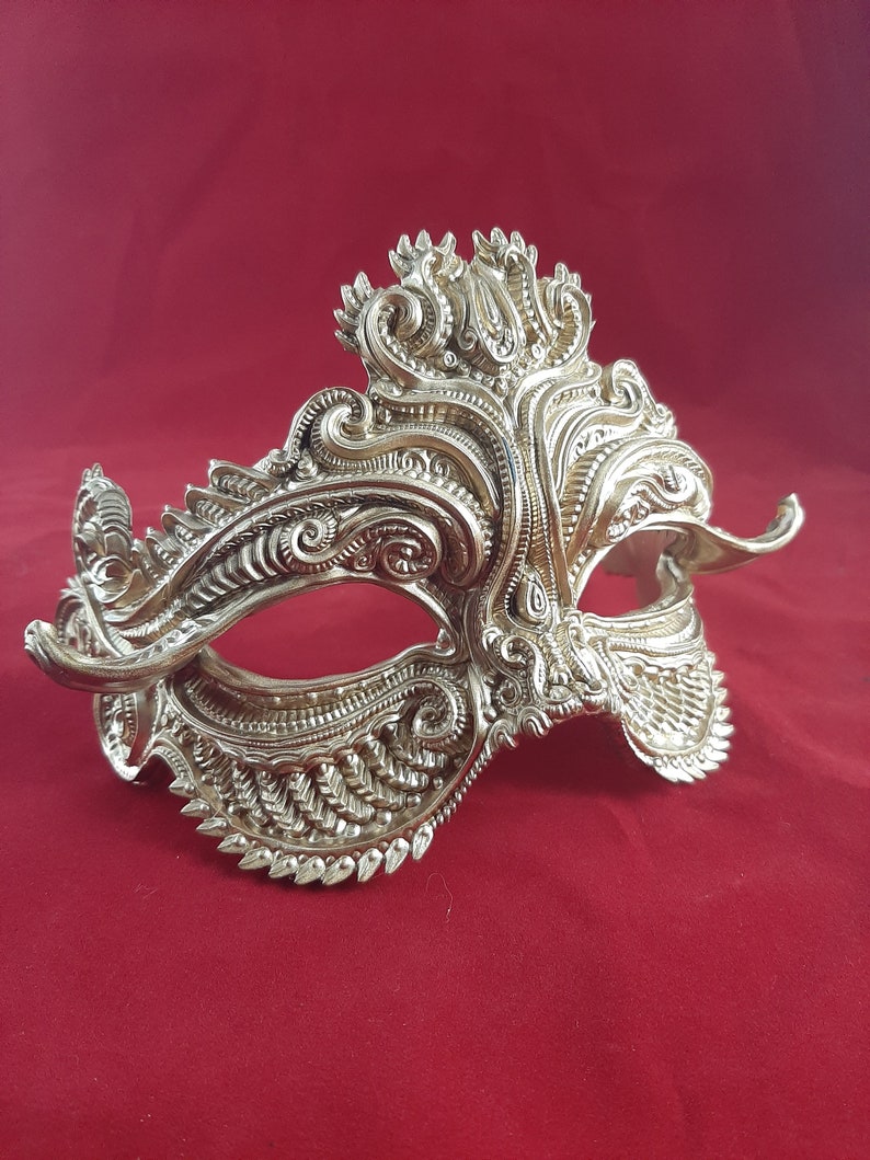 masquerade design 1 - resin 3d print (Free shipping in the US) Gold