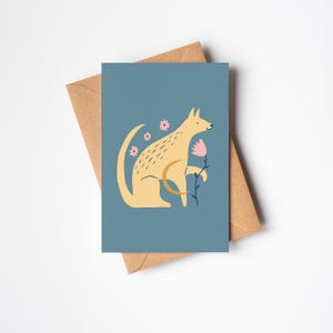 Mooie bloemen hondenwenskaart voor dierenliefhebber