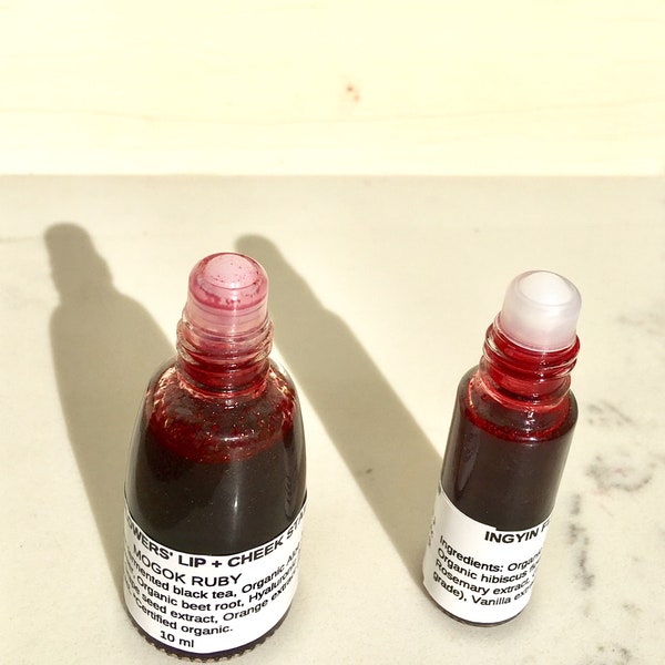 Natürlicher Lip Stain, Wangenstift in Rot - Hibiskusrote Lippen- & Wangenfarbe - Organisches botanisches Pigment - Fruit Pigments Lip Stain