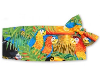 Parrot Paradise Cummerbund and Bow Tie Set