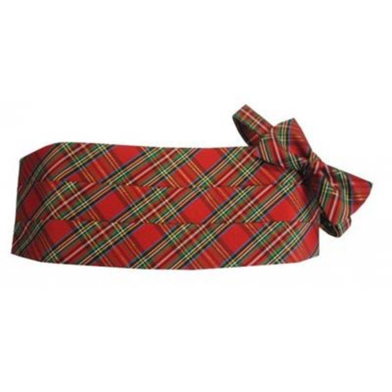 Red Stewart Holiday Plaid Cummerbund and Pre-tied Bow Tie Set  display picture 1