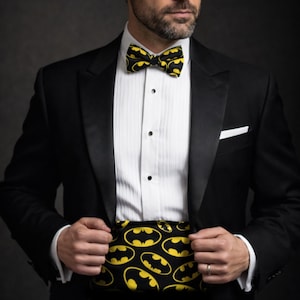 Super Hero Tuxedo Cummerbund & Tie, Colorful Costume Accessory, Ideal for Parties, Comic Hero Gift