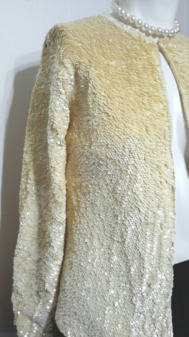 Vintage Sequin Jacket Formal Cream Fully Lined Beautiful Party Wedding Blazer Cocktail Jacket Clasp Closer