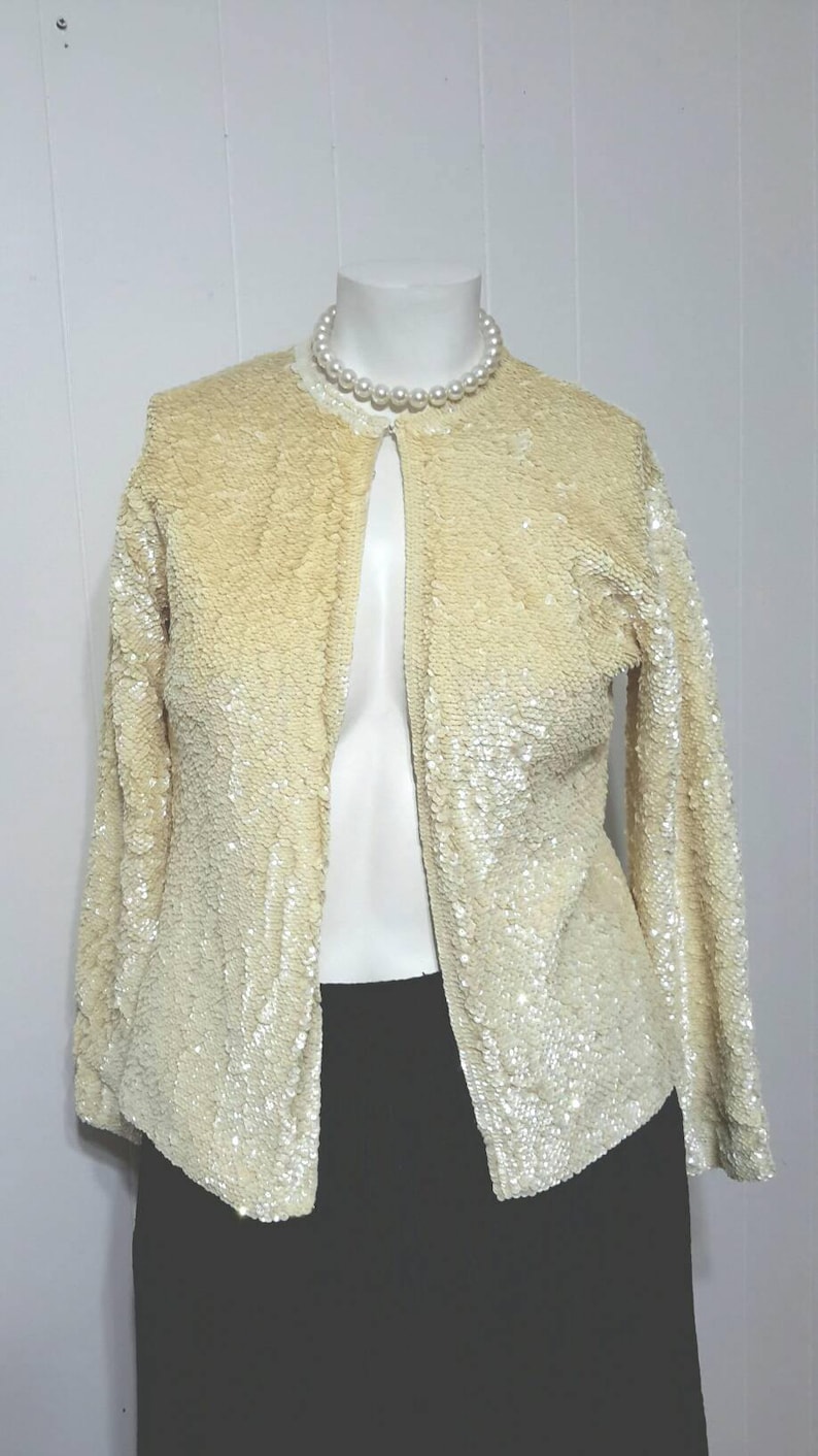 Vintage Sequin Jacket Formal Cream Fully Lined Beautiful Party Wedding Blazer Cocktail Jacket Clasp Closer