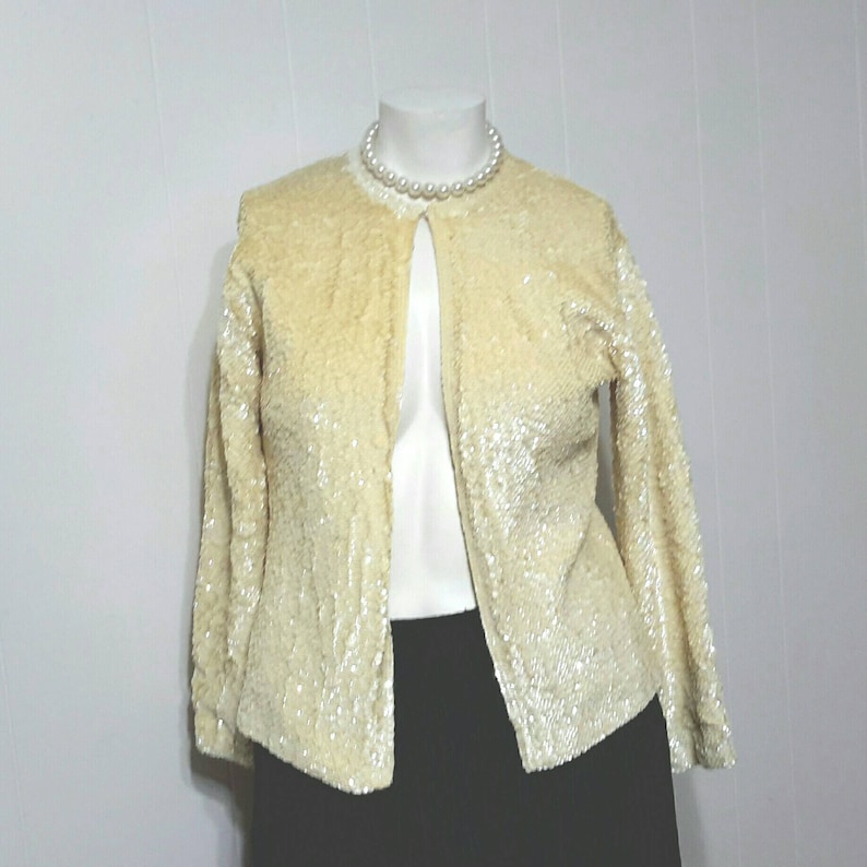 Vintage Sequin Jacket Formal Cream Fully Lined Beautiful Party Wedding Blazer Cocktail Jacket Clasp Closer
