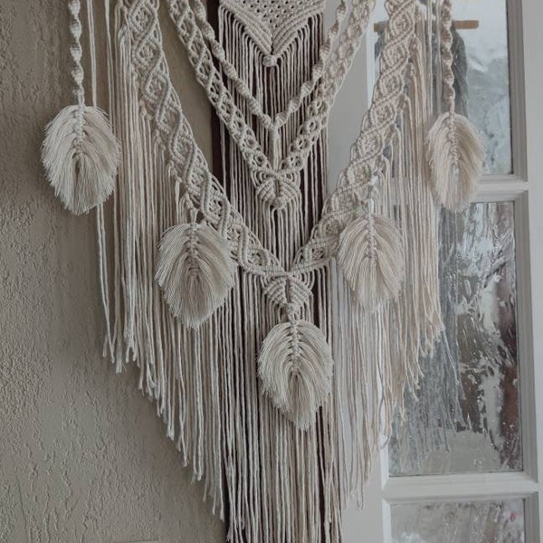 Macramé murale