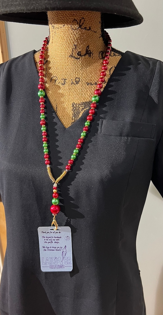Red, Green & Gold Ornament Breakaway Lanyard 14 - Stunning - Perfect Gift for You, Loved Ones, Exchange Gifts and Colleagues