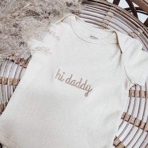 Embroidered hi daddy ONESIES® brand, hello daddy ONESIES® brand husband pregnancy announcement, custom ONESIES® brand, Mom Dad 104