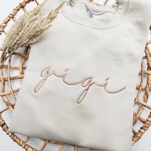 Embroidered Gigi Sweatshirt, Grandma Sweatshirt Embroidered, Custom Grandma Crewneck, Mother's Day Gift, Christmas Gift, Mimi, Women 105 image 2