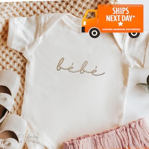 Embroidered bébé ONESIES® brand, Baby ONESIES®, French Baby, Bodysuit, Pregnancy Baby Announcement, Unique Baby Bodysuit, L228