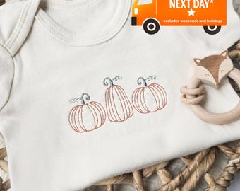 Monos de calabaza bordados de la marca®, mono de otoño personalizado, sudadera para niños, linda sudadera de otoño para niños pequeños, sudadera de calabaza para niños, talla 48