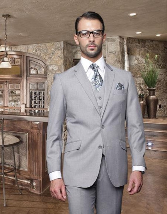 Traje gris claro de 2 botones para hombre con un chaleco Super 150 s Italian Wool Pick Cosido Solapa bolsillo inclinado