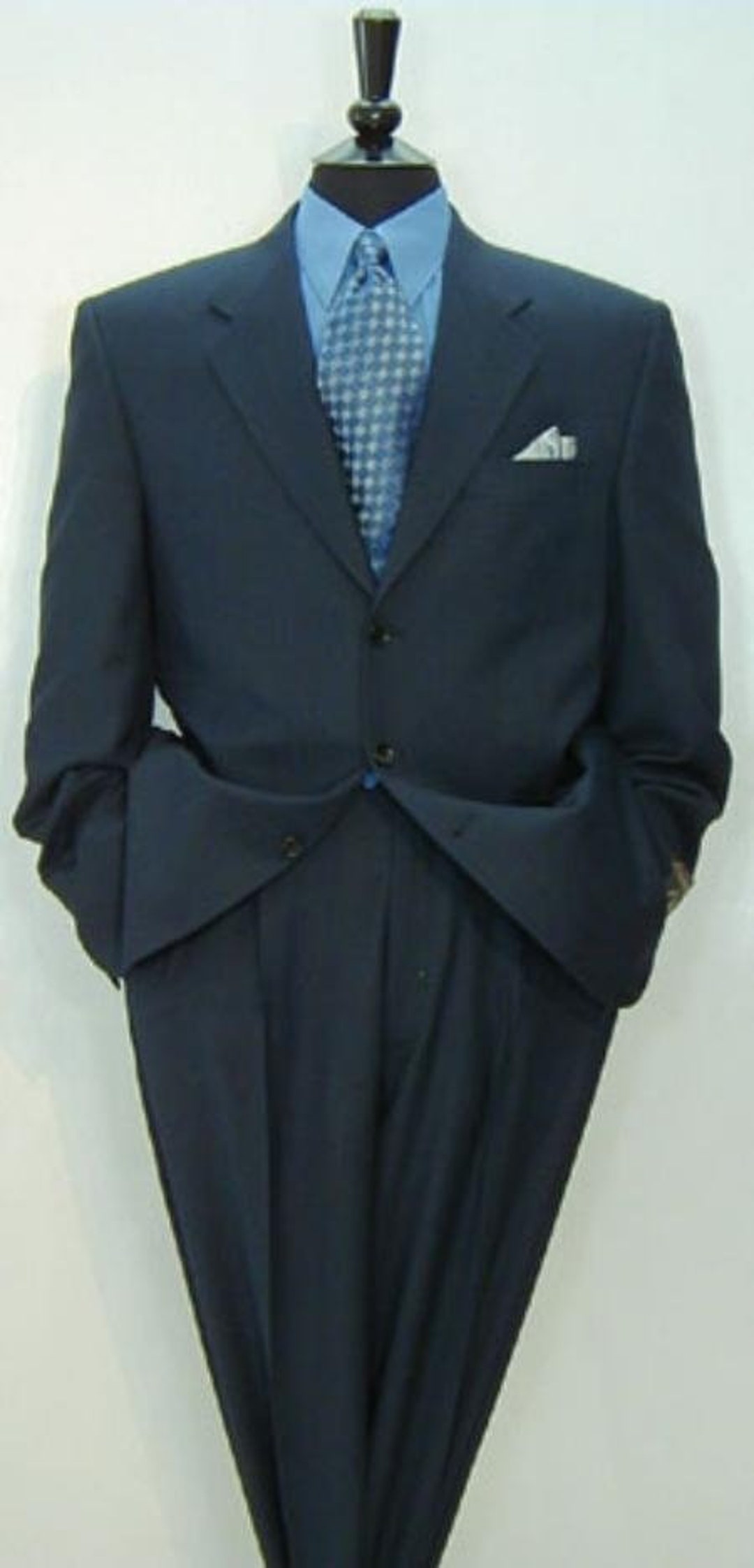 Notch Lapel Side Vented Simple & Classy Solid Black Super 150'S Wool & Back Side Vented Available In 2 Or 3 Buttons Style Regular Classic Cut main image 0