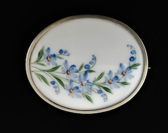 Antique Unique Brooch from Sweden 1918 hand-painted with flowers on porcelain, and gold-plated full stamped silver.