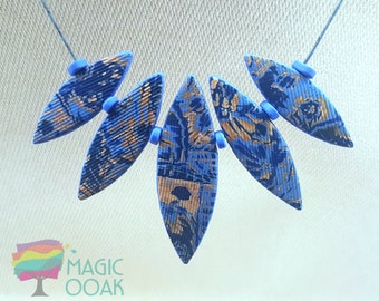 OOAK, Sorprendente collar de dos tonillos azules y dorados, arcilla polimérica