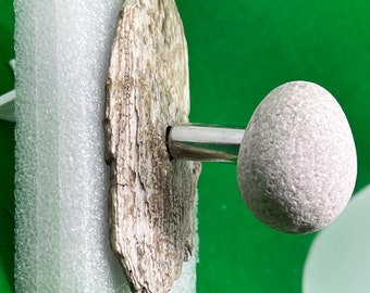 Pure Nature - wall hooks, coat hooks - made of driftwood and river stone