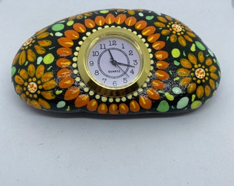 Mandalastein - Table Clock - "Flowers" - Unique