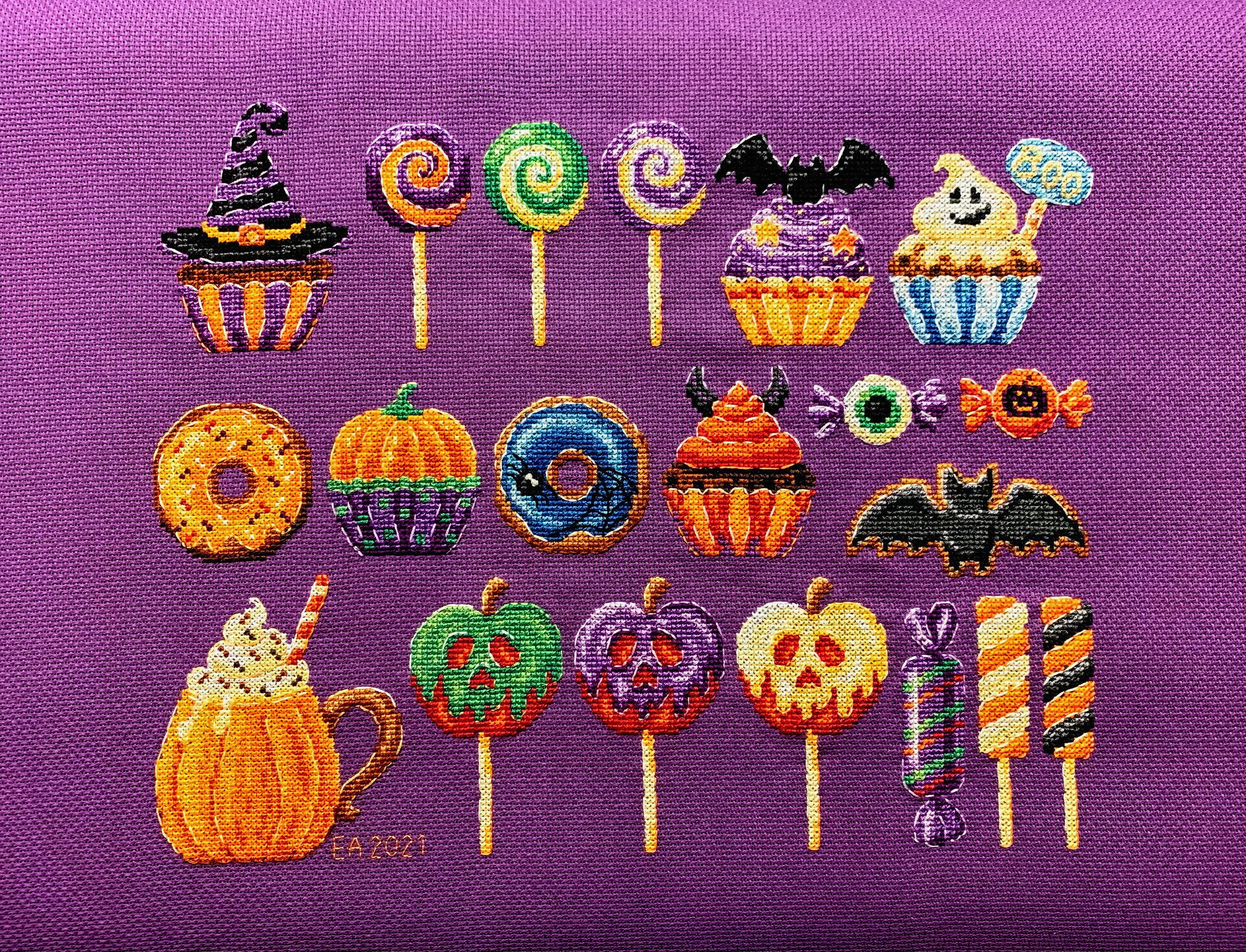 Cross Stitch Halloween Decor Ghost in the Brown Hat Pattern