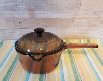 1 Liter Corning Visions Saucepan with Spout - Visions USA Saucepan