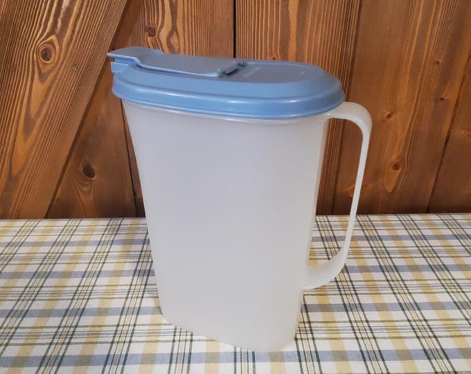 Tupperware Kühlschrank Krug, 2 Liter (2 Quart), Slim Line, Grün – Passt In Die Kühlschranktür!