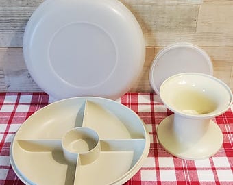 Tupperware Small Serving Center with Stand - Tupperware Serve It All