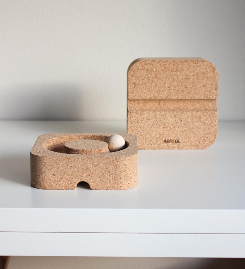 Wood and cork fragrance diffuser with sliding spheres image 5