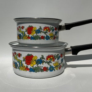 1970's set of 2 floral enamelware pans, saucepans with tree & flower garland, retro kitchen enamel ware, mod flower power cook ware, NO LIDS