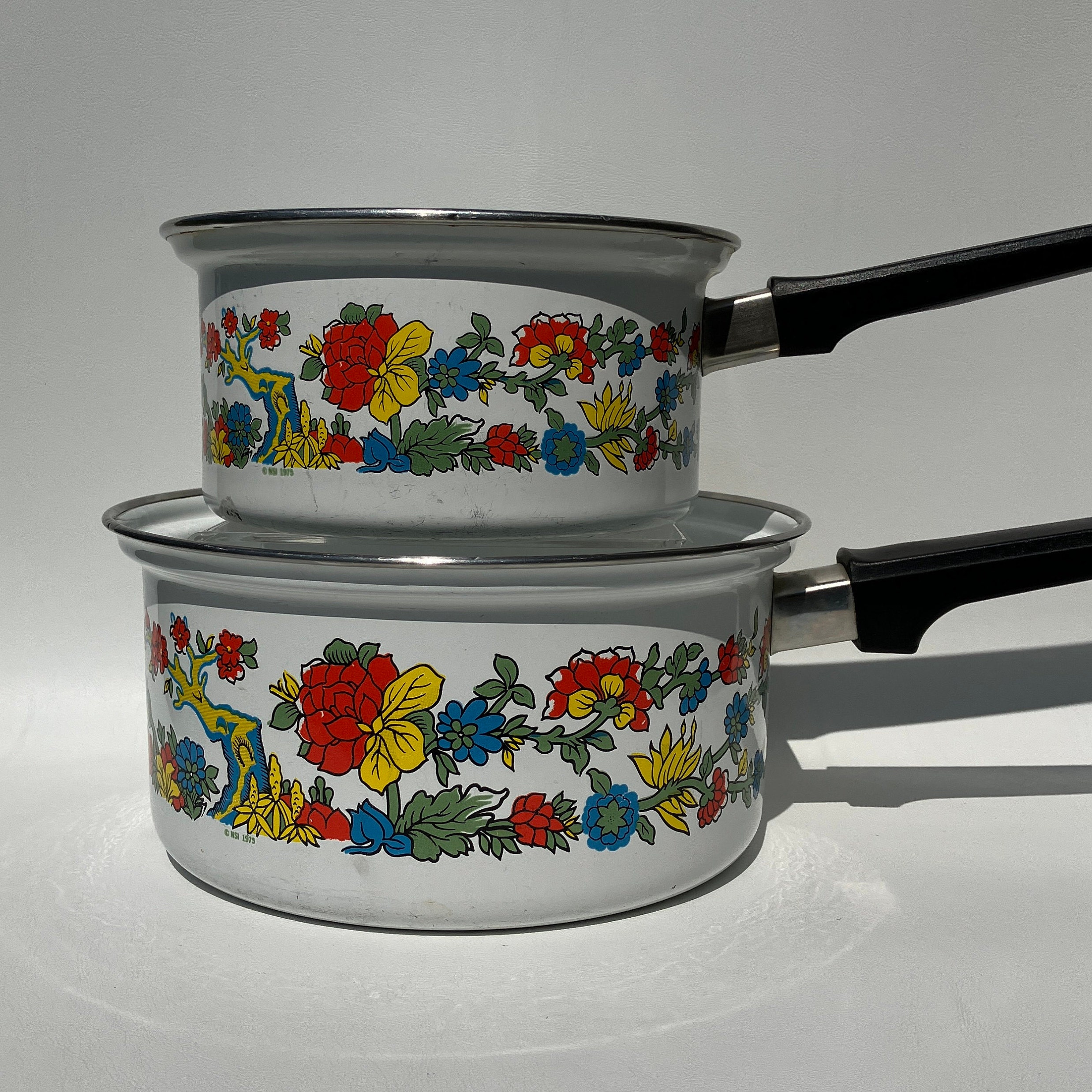 Retro Floral Enamel Cookware Set (c.1970s) – Rush Creek Vintage