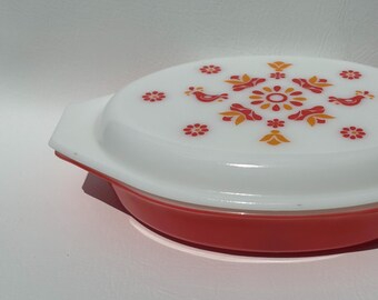 1970's Pyrex friendship divided dish with lid vintage Pyrex serving piece with opal patterned lid Pyrex 063