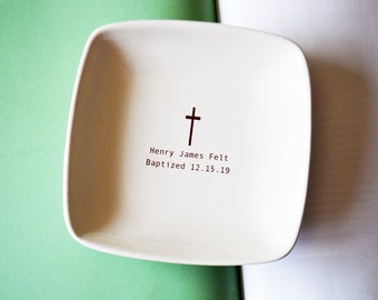 Baptism Keepsake Dish with Name and Date - Custom Baptism Gift with Cross - Baptism or Confirmation Gift for Him or Her - Gift Box Included