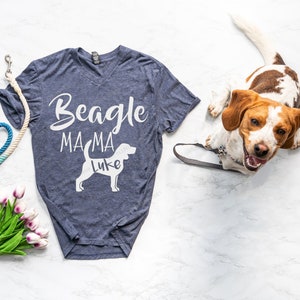 Beagle Mom Shirt with Dog and Your Dogs Name - Custom Beagle Mom Shirt with Pet Name - Customized Beagle Gift - Beagle Dog Mom Soft T Shirt