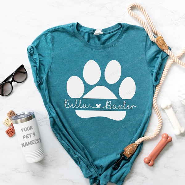 Paw Print Dog Name Shirt Custom to your Pet's Names - Dog Name - Custom Cat Mom - Gift for Pet Owner - Customize Dog Mom Dog Dag Soft Comfy