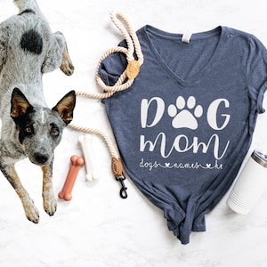 Dog Mom Your Pet's Name Custom Shirt - Dog Mom Dog Name Shirt - Paw Print Dog Momma Shirt - Dog Mama Heart and Paw Tee - Personalized Dog T