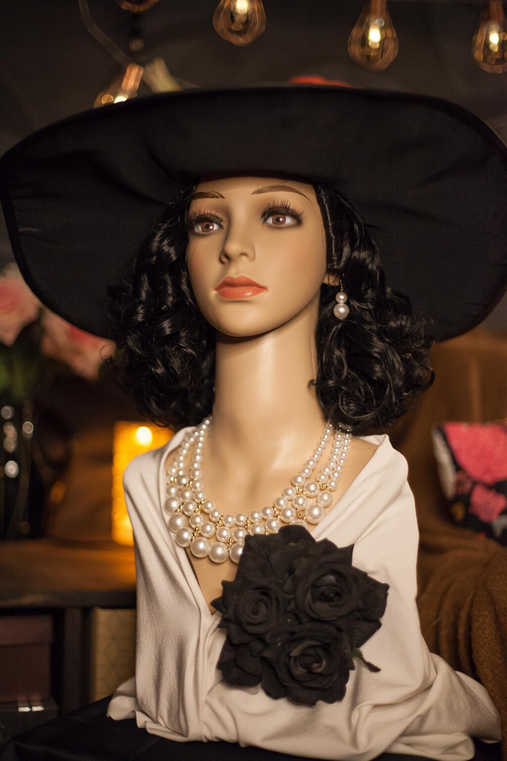 The Costume Base Ciondolo Lady Dimitrescu Double Face - Resident Evil Village - Collana Oro Antico Con Catena 53cm