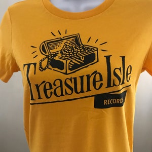 Treasure Isle - Vintage Reggae Record Label T-Shirt (Women&#39;s slim-fit sizes)