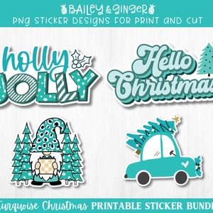 K&ouml;nnte beinhalten: Ein Satz mit vier bedruckbaren Aufklebern zum Thema Weihnachten in T&uuml;rkis. Die Aufkleber zeigen den Text "holly jolly", "Hello Christmas", einen Gnom mit einem Leopardenhut und ein Auto mit einem Weihnachtsbaum auf dem Dach.