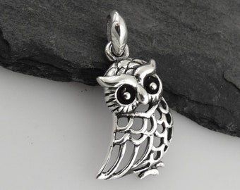 Detailed Owl Pendant - 925 Sterling Silver - Owl Charm Hoot Detailed Design 22mm x 10mm