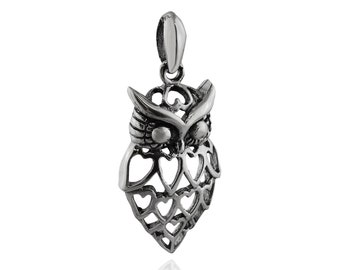 Owl with Heart Feathers Pendant - 925 Sterling Silver - Owl Charm Hoot Detailed Design 23mm x 12mm