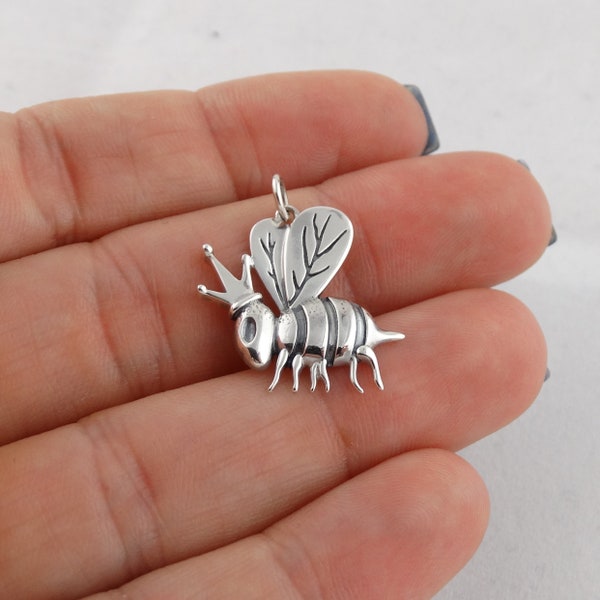 Queen Bee Pendant Charm - 925 Sterling Silver - Detailed Honey Bee Charm - 20mm x 20mm