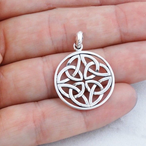 Celtic Knot Pendant - 925 Sterling Silver - Irish Twisted Knot Detailed Charm 22mm