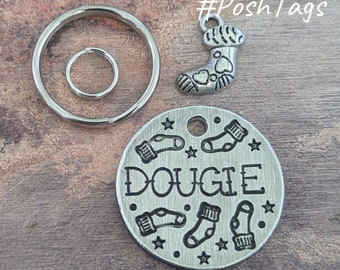Calcetines - cualquier nombre - Disco de aluminio grueso de doble cara - 2 tamaños - etiqueta de identificación de perro gato mascota #PoshTags Collar Idea de regalo de Navidad