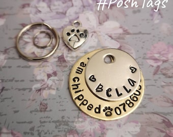 Små handgjorda stämplade katt kattunge valp hund katt husdjursetiketter #PoshTags halsband julklappstips