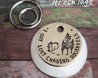 Me perdí persiguiendo ardillas - etiqueta de perro de gato divertida etiqueta de mascota ID PoshTags Collar Idea de regalo de Navidad