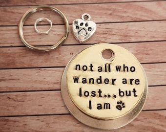 No todos los que deambulan están perdidos - ID de etiqueta de mascota para perro y gato - 3 TAMAÑOS #PoshTags Collar Idea de regalo de Navidad