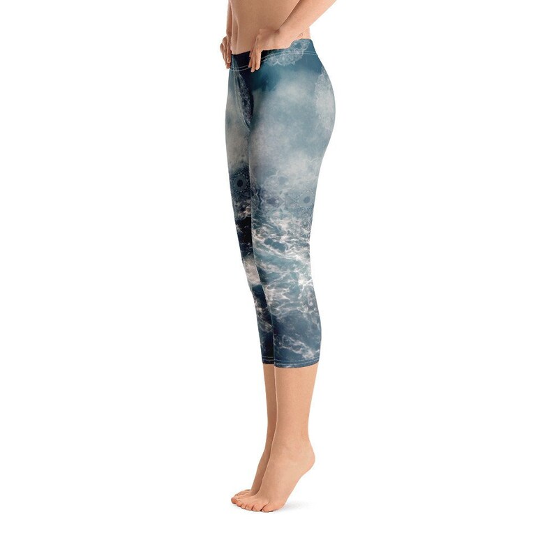 Gale Capri Leggings Yoga Leggings Storm Leggings Sky Pants Women/'s Leggings Quality Capri Leggings FlyDesignStore