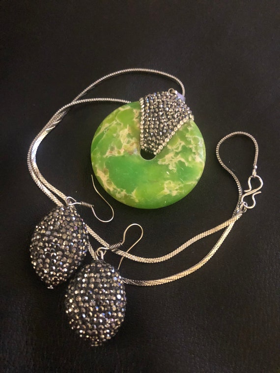 Stone 2024 pendant set