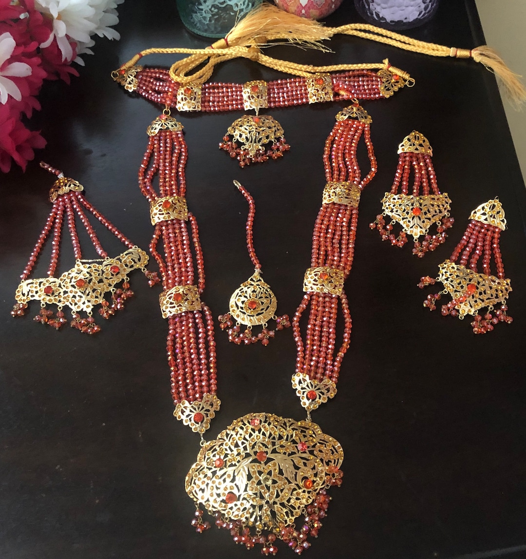 Hyderabadi Bridal Set Artificial Abeer Red Bridal Set