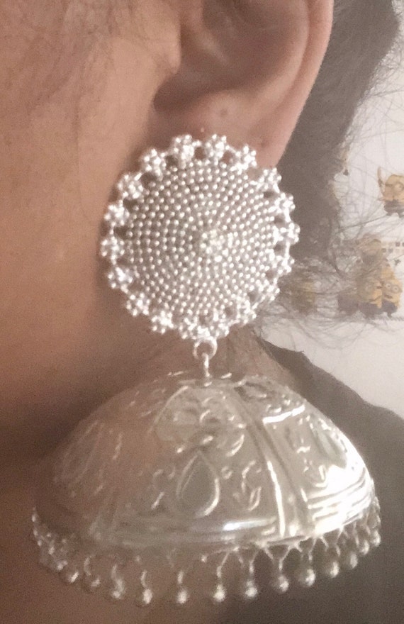 New Design Light Silver Earrings Ladies Earrings, Chandi 925 Kan Ki Bali -  Valentine Jewellery India Private Limited, Jaipur | ID: 4208442833 |  ShopLook