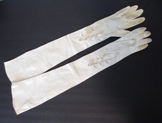Vintage Gloves - Opera Length White Ivory Kid Leat